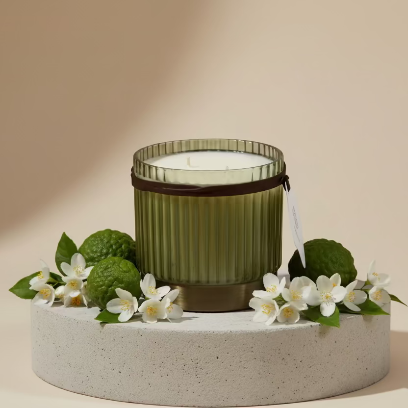 Iris Flute Geurkaars Jasmijn & Bergamot (500ml)